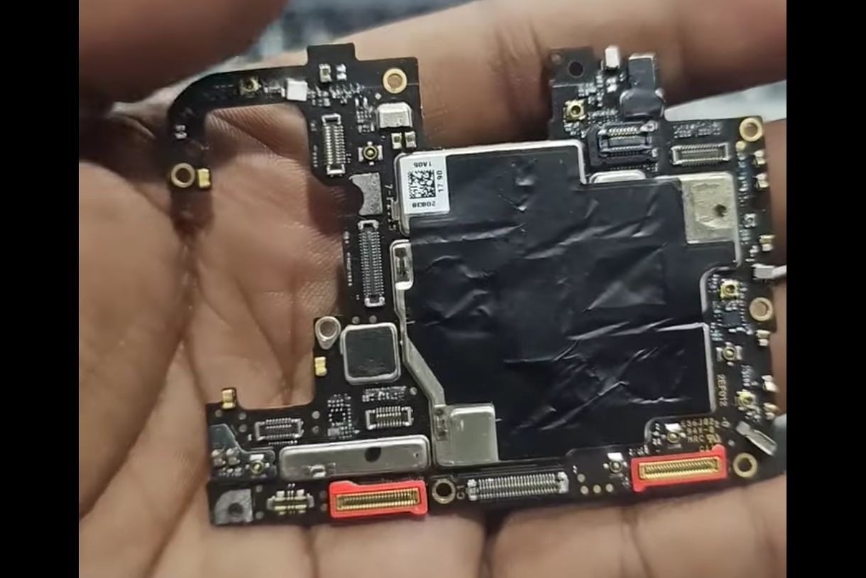 OnePlus 8T Motherboard