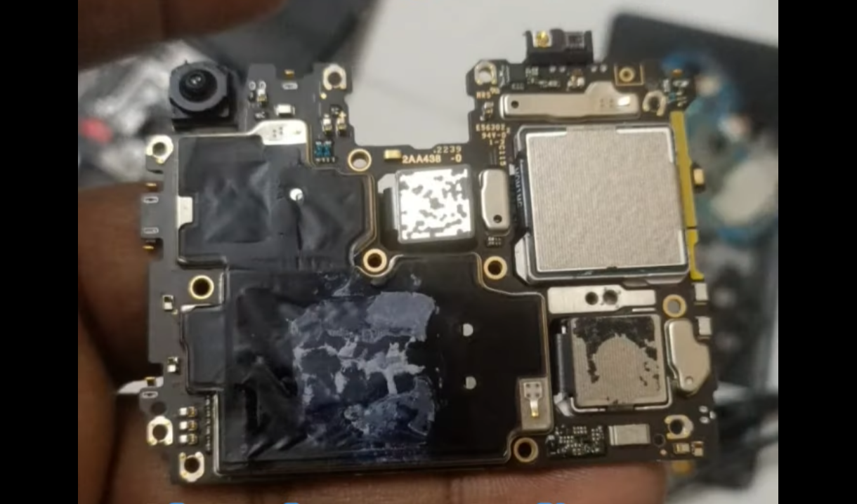 OnePlus 10T Motherboard