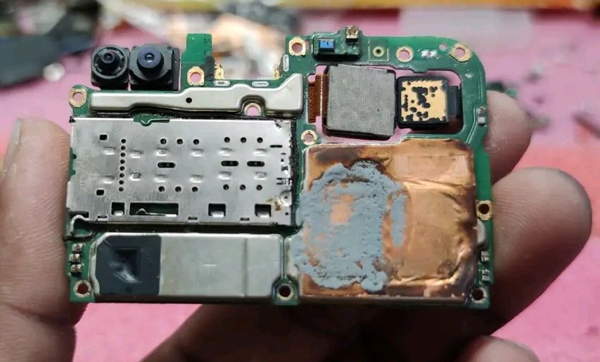 Oppo F17 Pro Motherboard