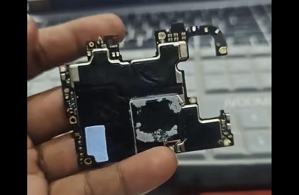 OnePlus 8T Motherboard