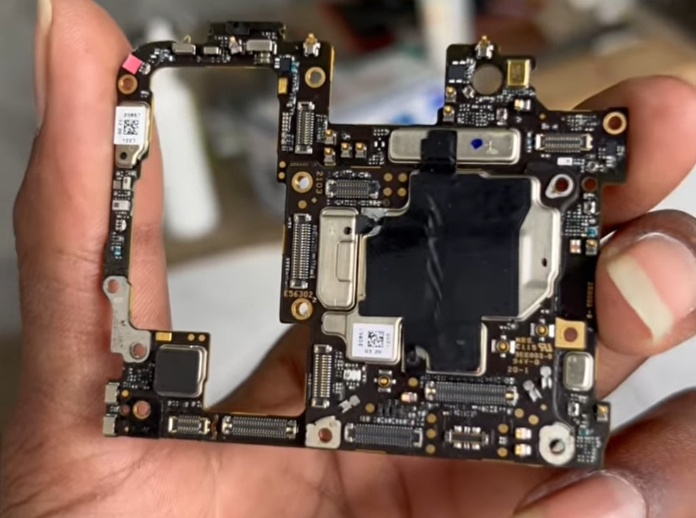 OnePlus 9 Pro Motherboard