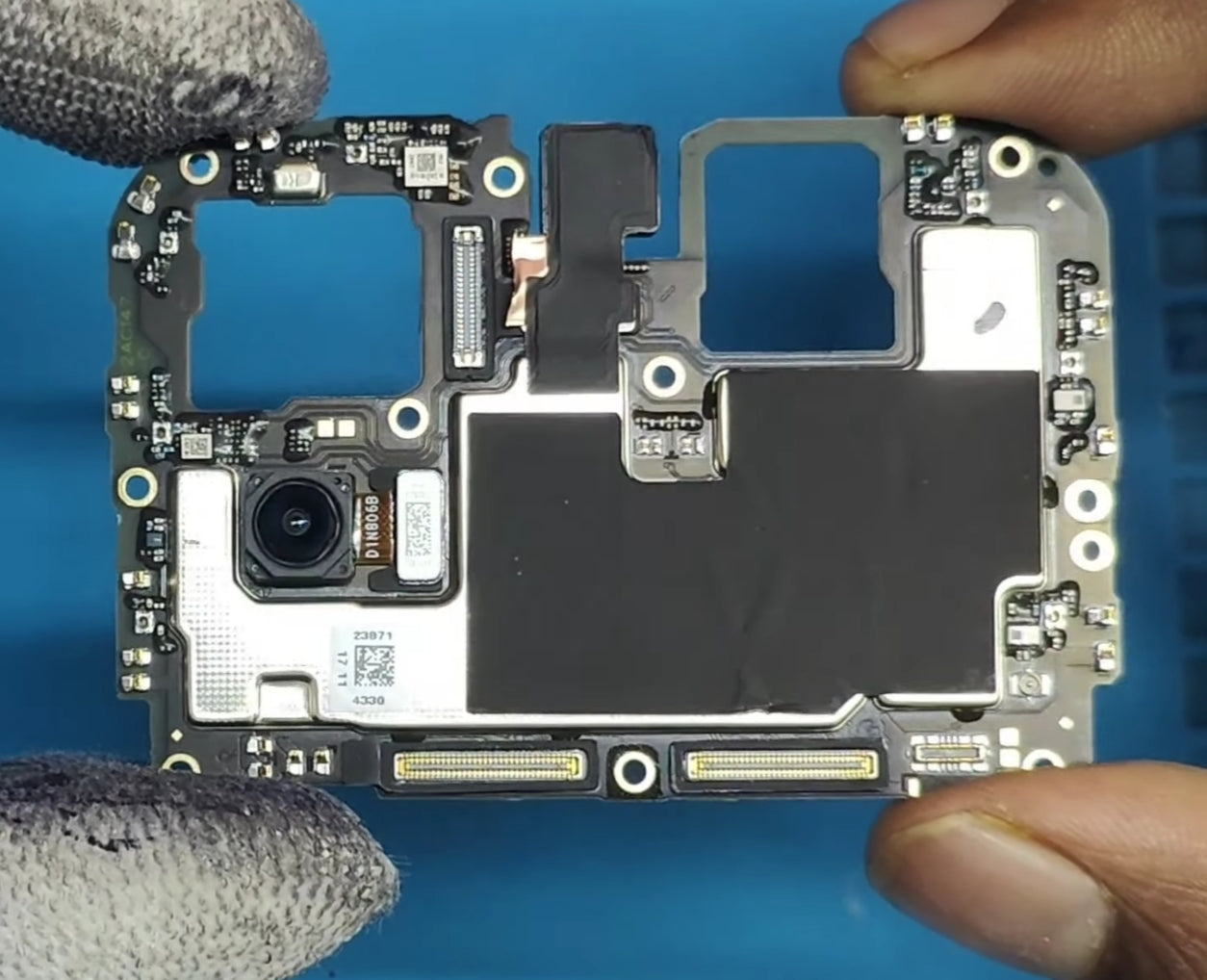 OnePlus Nord CE 4 5G Motherboard