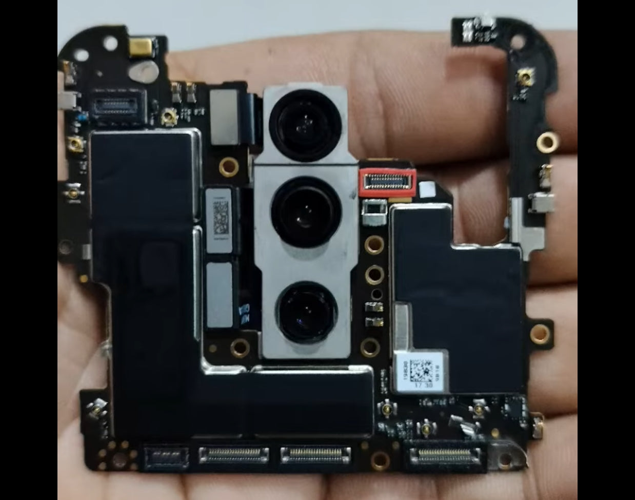 OnePlus 7T Pro Motherboard